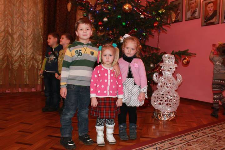 Муніципальна ліга Києва подарувала дітям казку Святий миколай, муніципальна ліга Києва