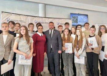 Перші Шкільні Омбудсмани Житомирщини склали урочисту присягу