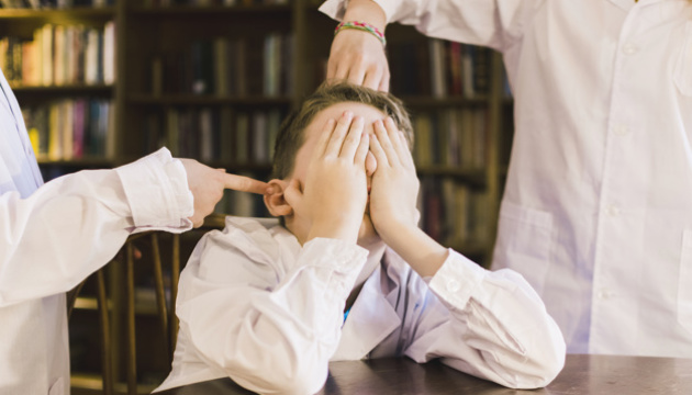 Дві третини підлітків в Україні стикалися з булінгом