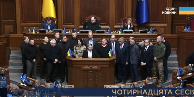 «Батьківщина» ініціює відставку уряду та створення коаліційного уряду єдності