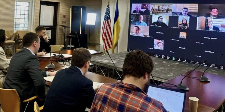 Відбувся круглий стіл «Ліси в межах громад: міжнародний досвід та українські перспективи управління лісовими територіями»