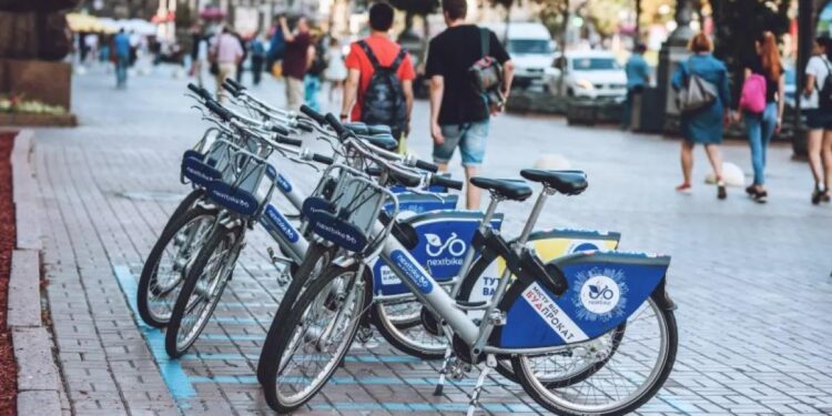 Киян кличуть вплинути на ПДР