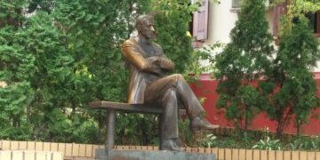 Київрада ухвалила рішення про демонтаж імперських і радянських пам’ятників