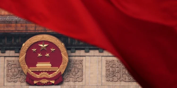 Сі взяв на себе командування Збройними силами Китаю