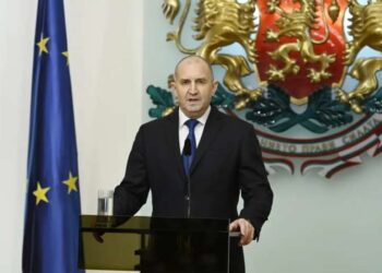 Проросійський президент однієї з країн ЄС оголосив про відставку