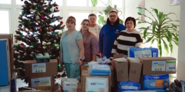 Гуманітарна місія на Житомирщину: лікарні отримали сучасне діагностичне обладнання від фонду «Надія» та Валерія Дубіля