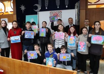 Чарівні візерунки на воді: майстер-клас турецького мистецтва ебру