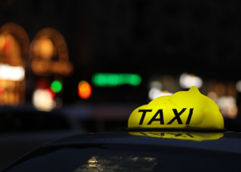 В Україні готують нові штрафи для таксистів за поїздки без платформ і документів