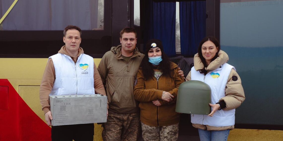 Евакуації, що рятують життя: фонд «Надія», Валерій Дубіль і Віта Присяжнюк підтримують місію «Параволан»