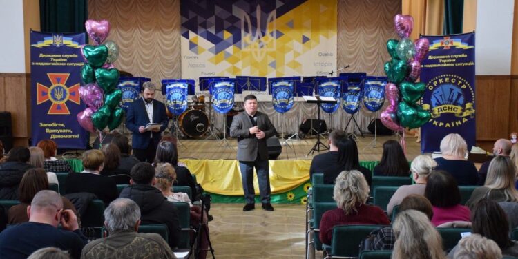 Там, де починається майбутнє – стоїть жінка-вчителька