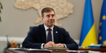 Представник Уповноваженого у Житомирській області Юрій Погодицький 16 квітня здійснив робочий візит до Коростенської територіальної громади, під час якого провів виїзний прийом громадян.