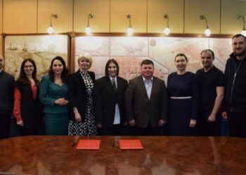 Поділ стає платформою для розвитку жіночого лідерства: Подільська РДА підписала Меморандум про співпрацю з ГО «Жінки за зміни»