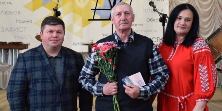 Жива стіна між людством і атомом: на Подолі вшанували героїв-ліквідаторів