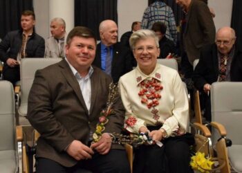 Коріння, що тримає небо: Вербна неділя та лемківська «бесіда» у серці Києва