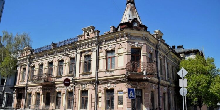 Київський Поділ – колиска Трипілля: Чому ми ігноруємо туристичний «діамант» під власними ногами?