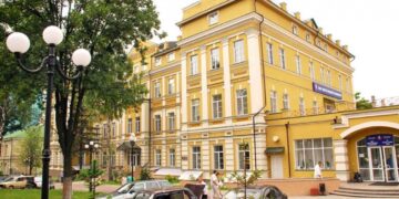 Центр дитячої кардіології та кардіохірургії України опинився під загрозою: медики та пацієнти звернулися до влади
