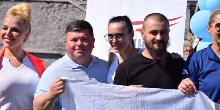 На легендарному стадіоні пройшла масштабна «Олімпійська година на Подолі»