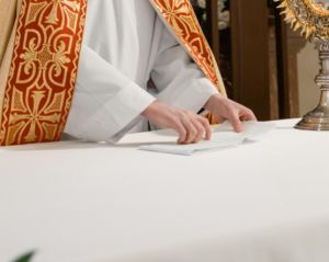 Опитування: предстоятель ПЦУ Єпіфаній – найвідоміший серед українських релігійних лідерів