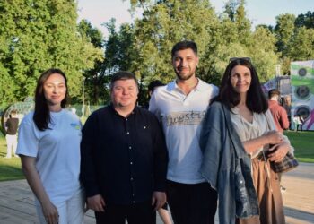 «Найкраще – побратимам!»: у Києві відбувся благодійний вечір на підтримку ветеранської реабілітації