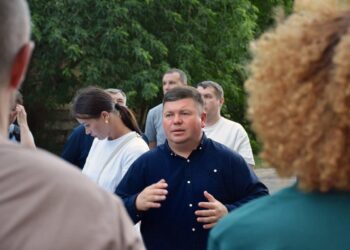 Володимир Наконечний провів зустріч із мешканцями будинку на проспекті Георгія Гонгадзе