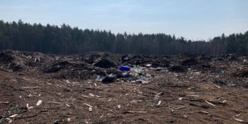 Апеляційний суд залишив у силі рішення про стягнення понад 1,6 млн грн збитків, розрахованих Екоінспекцією Поліського округу, за засмічення та забруднення земель