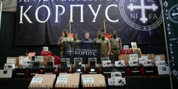 Мавіки, зарядні станції та апарати для реанімації: Християнський корпус передав вантаж на Запорізький та Покровський напрямки