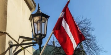 Латвія заблокувала зняття санкцій ЄС із російських олігархів